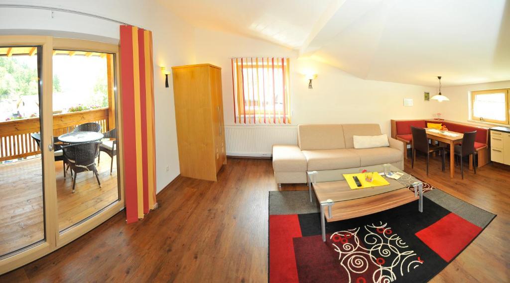 Haus Gisela Hotel Oetz Quarto foto